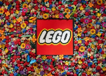 LEGO: Dünyayı Kuran Yapım Parçaları Efsanesi