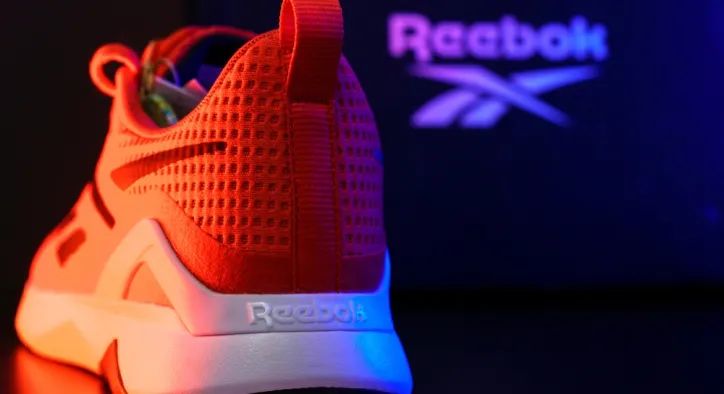 Reebok: Spor Giyim Sektöründe Yenilikçi Bir Lider