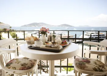 Nostaljiyi Modern Dokunuşla Buluşturan Marka: Princess Hotel