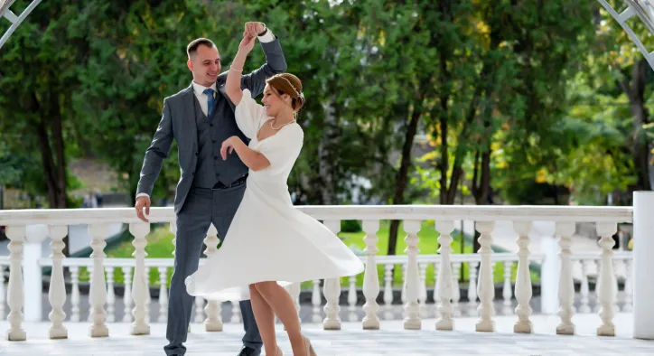 İlk Adımda Parlayan Marka: Düğün Dansı’nın Yıldız Yolculuğu